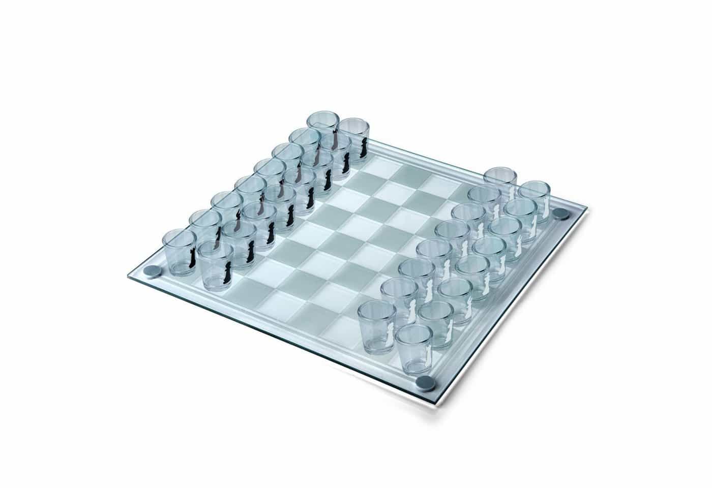 Goods+Gadgets Spiel Goods+Gadgets Schach Trinkspiel – Glas Partyspiel mit Shots Saufspiel