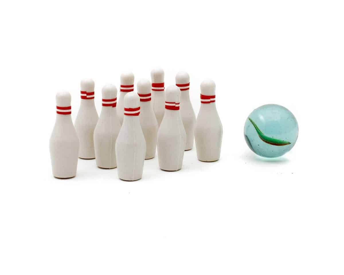 Goods+Gadgets Spiel Mini Bowling Set – Tisch Kegelspiel für Zuhause